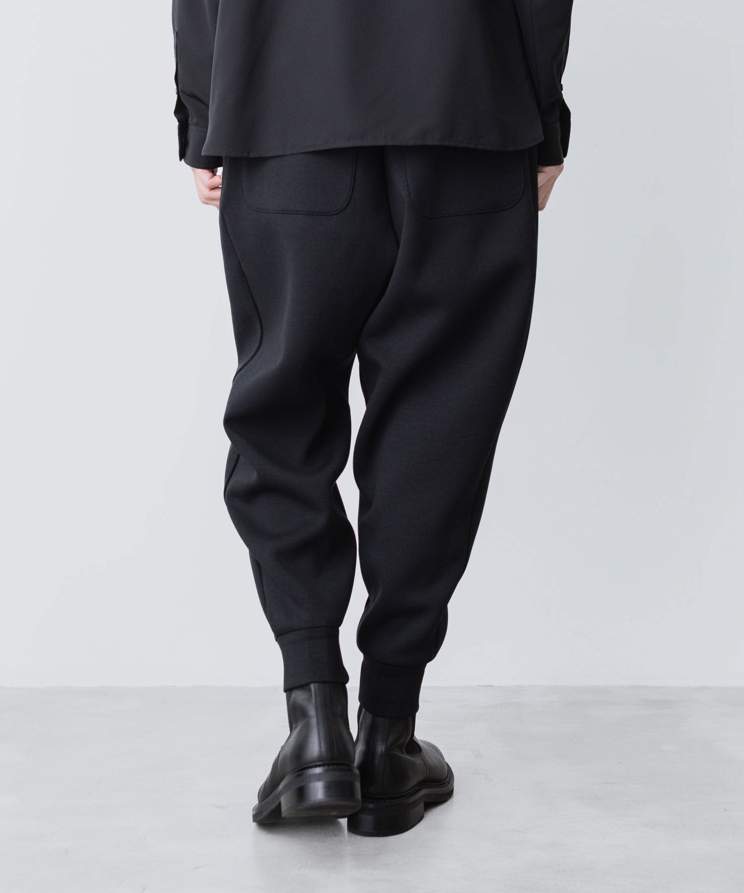 ato(アトウ)のAIR CUSHION SWEAT PANTS - BLACKの公式通販サイトsession福岡セレクトショップ