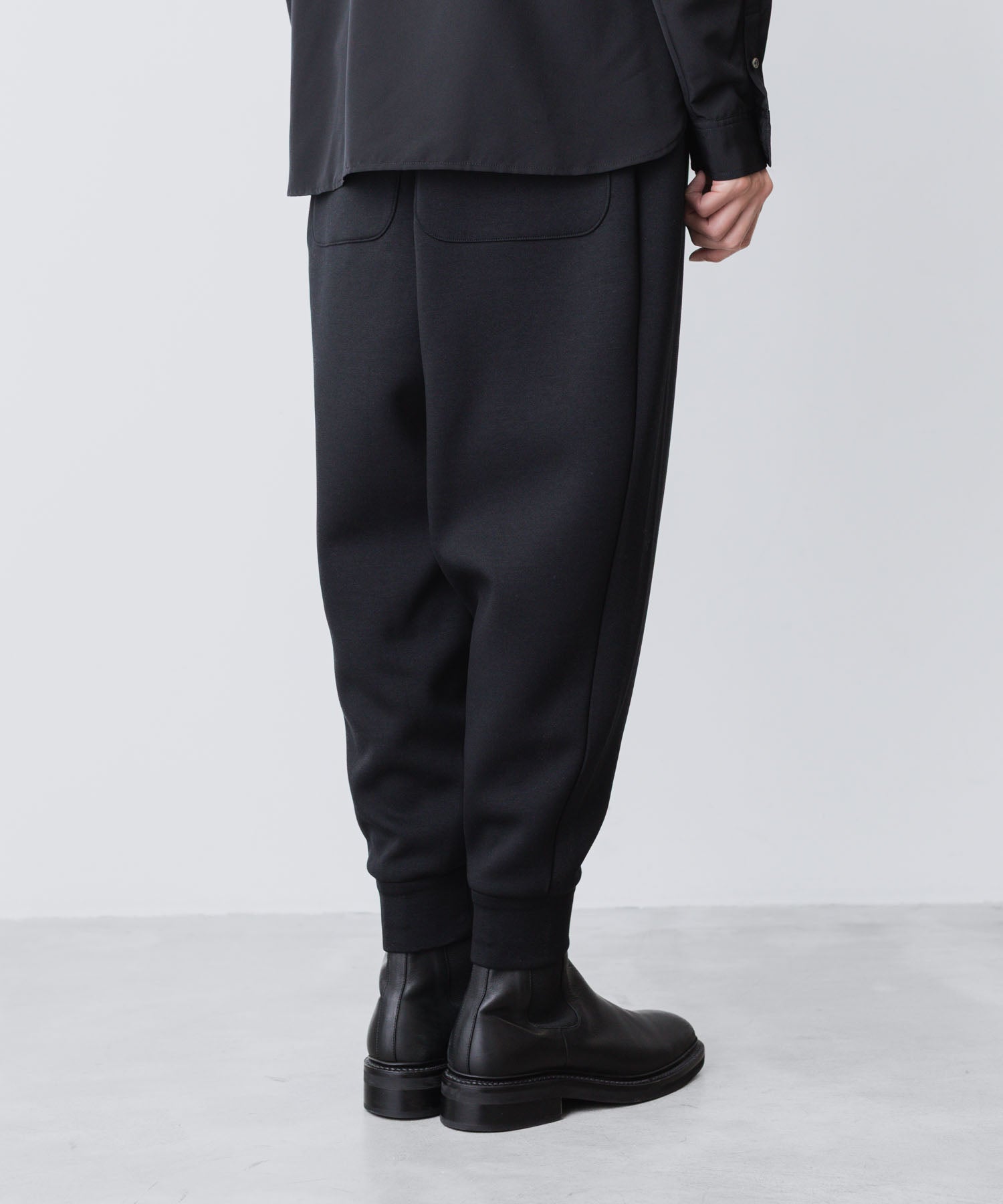 ato(アトウ)のAIR CUSHION SWEAT PANTS - BLACKの公式通販サイトsession福岡セレクトショップ