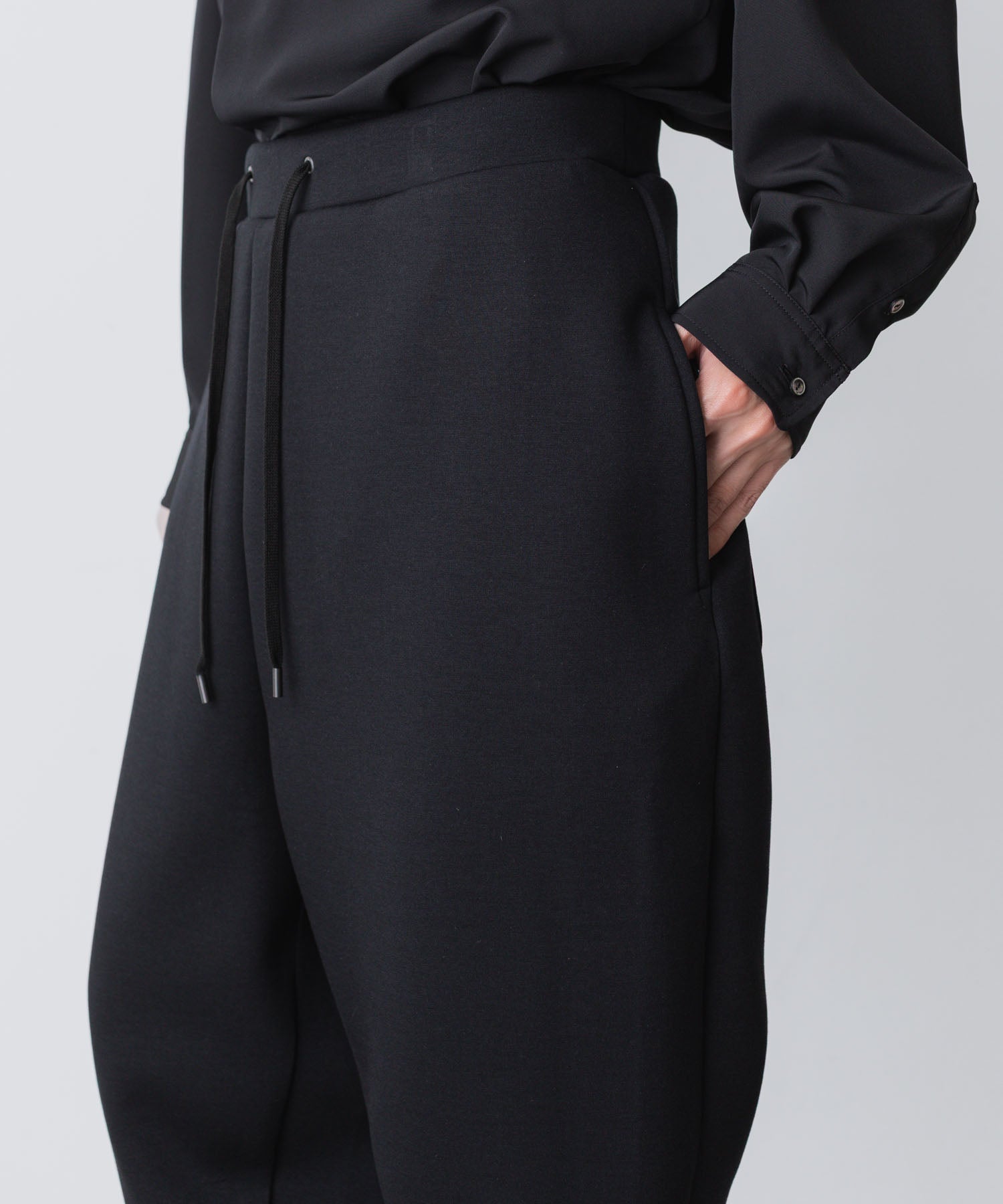 ato(アトウ)のAIR CUSHION SWEAT PANTS - BLACKの公式通販サイトsession福岡セレクトショップ