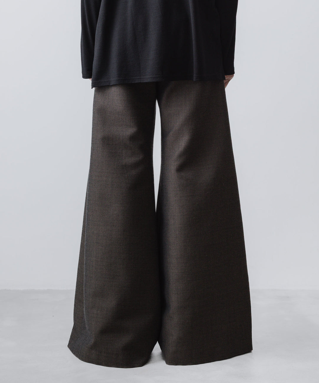 ato(アトウ)のRECYCLE POLYESTER/WOOL WIDE FLAIR PANTS - GRAIGEの公式通販サイトsession福岡セレクトショップ