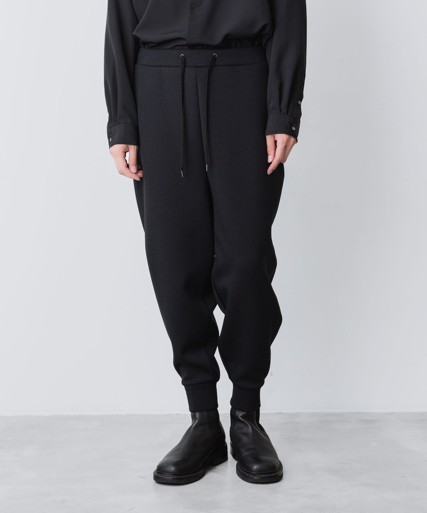 ato(アトウ)のAIR CUSHION SWEAT PANTS - BLACKの公式通販サイトsession福岡セレクトショップ