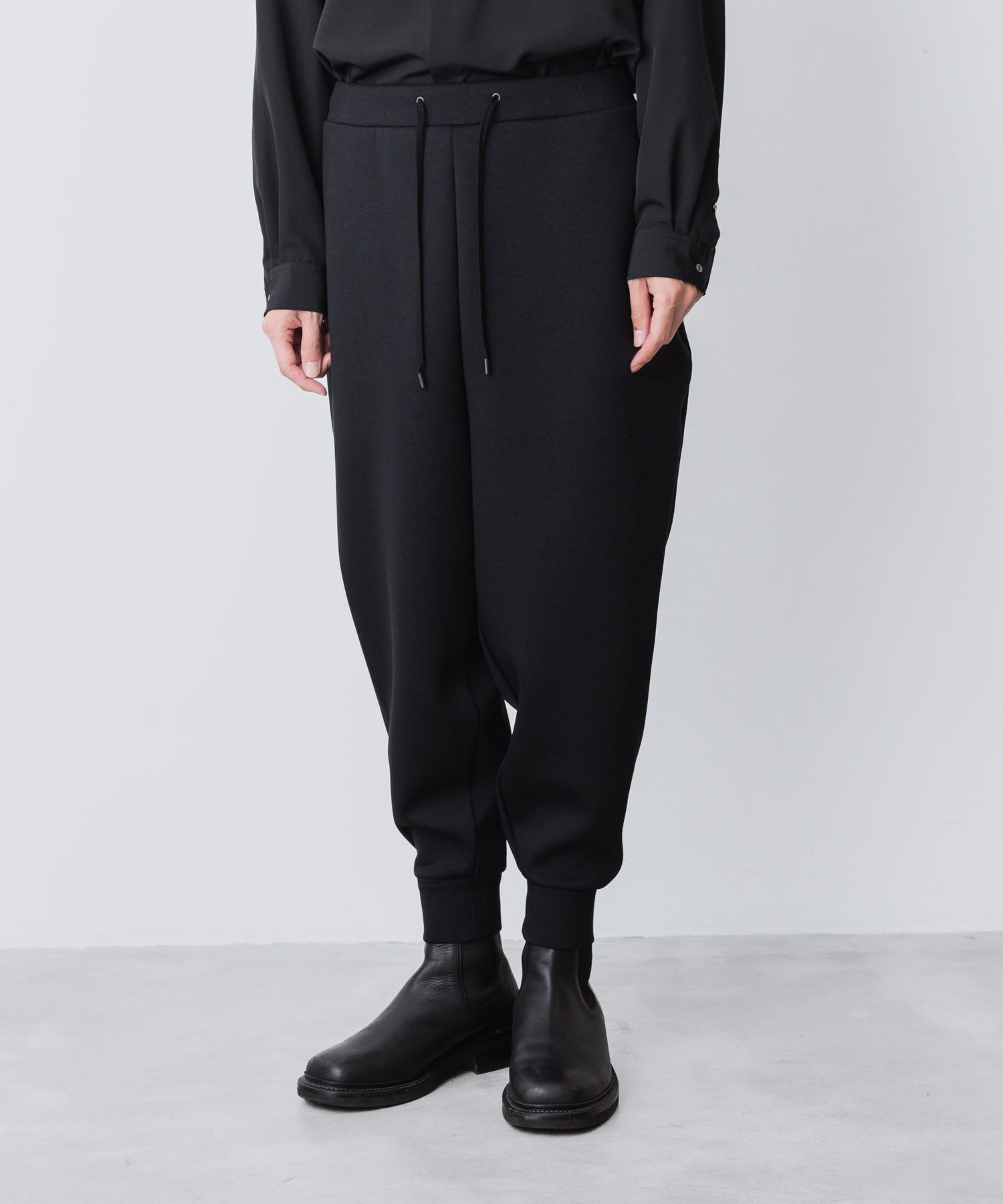 ato(アトウ)のAIR CUSHION SWEAT PANTS - BLACKの公式通販サイトsession福岡セレクトショップ