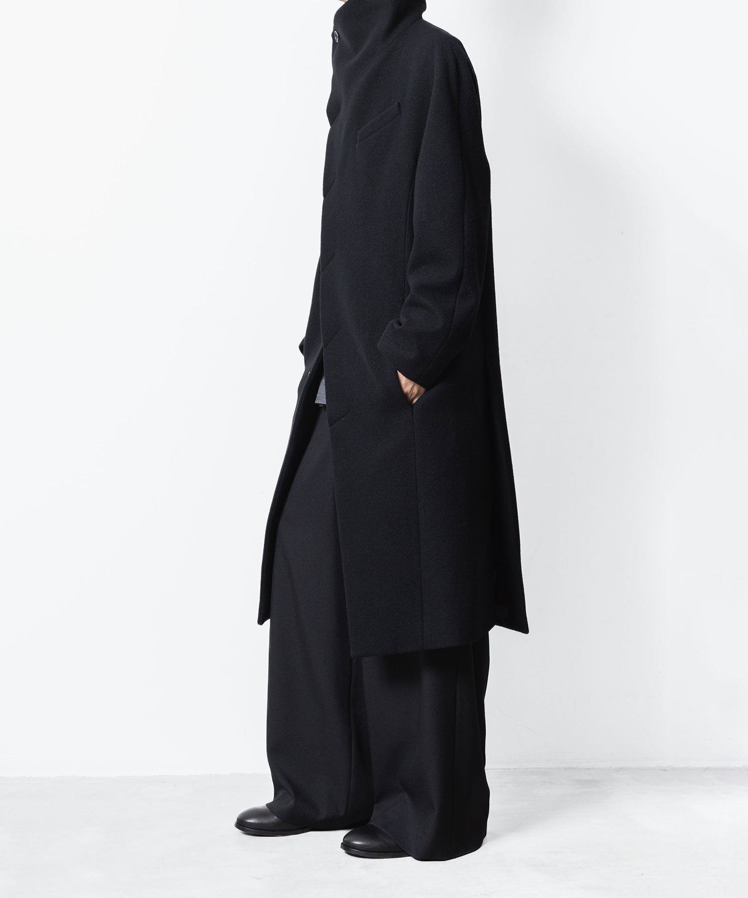 ato(アトウ)のENGLAND LAMB MELTON STAND COLLAR COAT - BLACKの公式通販サイトsession福岡セレクトショップ