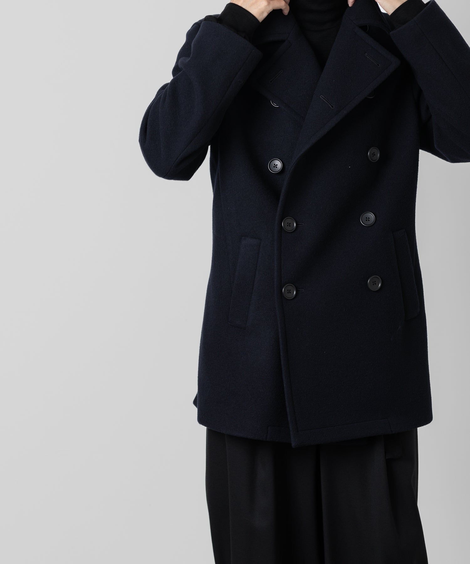 ato(アトウ)のNEW CLASSIC P-COATのNAVY