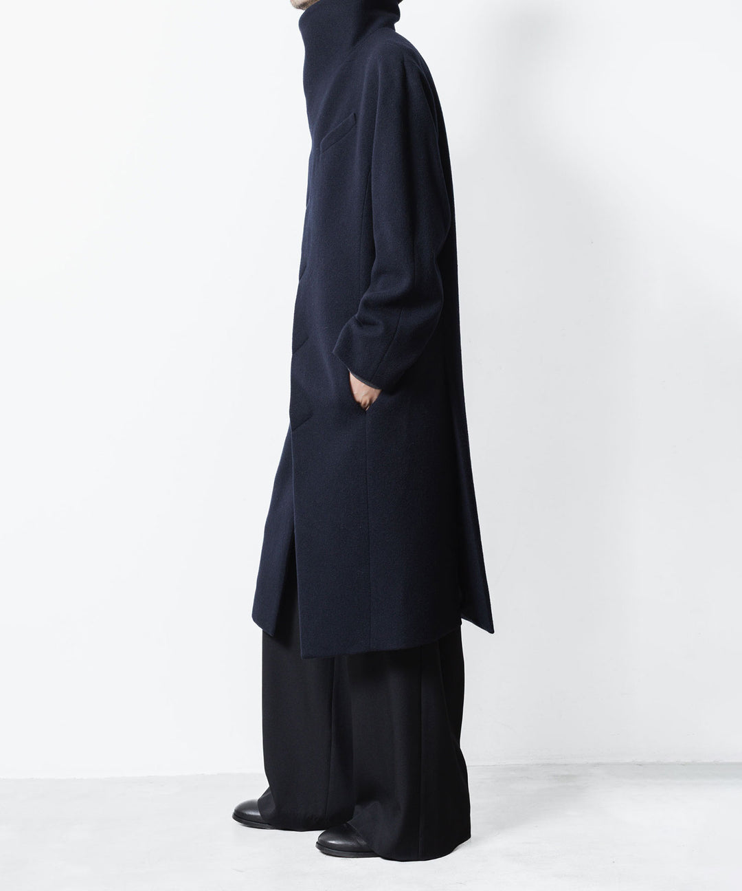 ato(アトウ)のENGLAND LAMB MELTON STAND COLLAR COAT -  NAVYの公式通販サイトsession福岡セレクトショップ