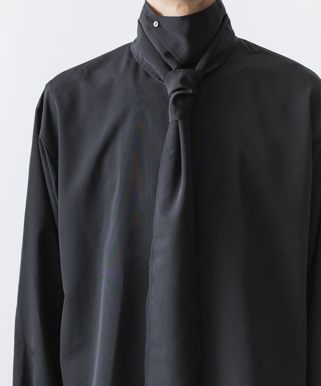 ato(アトウ)のCREPE DE CHINE  SHORT SCARF SHIRT - BLACKの公式通販サイトsession福岡セレクトショップ