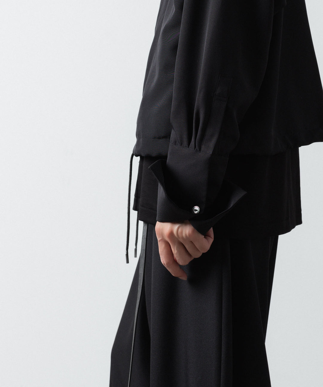 ato(アトウ)のDOUBLE CUFFS ZIP SHIRT - BLACKの公式通販サイトsession福岡セレクトショップ
