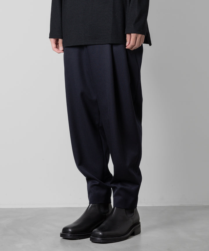 ato(アトウ)のWOOL 2TACK TAPERED PANTSのNAVY