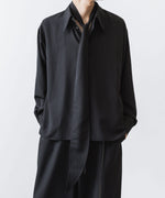 画像をギャラリービューアに読み込む, ato(アトウ)のCREPE DE CHINE  SHORT SCARF SHIRT - BLACKの公式通販サイトsession福岡セレクトショップ
