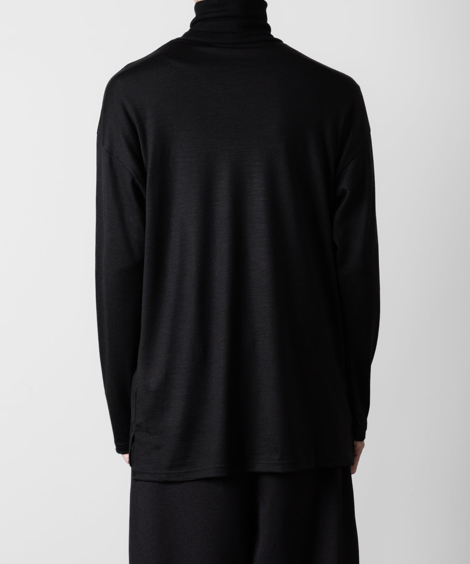 ato(アトウ)のWOOL JERSEY TURTLE NECK - BLACKの公式通販サイトsession福岡セレクトショップ