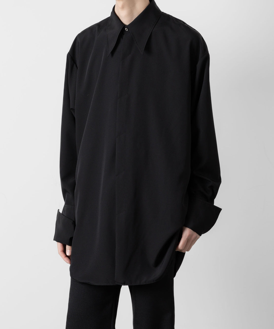 ato(アトウ)のOVERSIZED DOUBLE CUFFS SHIRT - BLACKの公式通販サイトsession福岡セレクトショップ