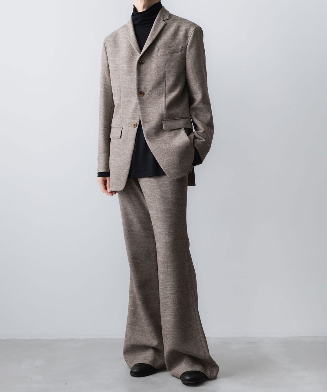 ato(アトウ)のSLUB TWEED FLAIR PANTS - BROWNの公式通販サイトsession福岡セレクトショップ