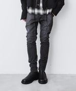 画像をギャラリービューアに読み込む, ato(アトウ)の23awコレクションのDAMAGED STRETCH SARROUEL DENIM PANTSのBLACK
