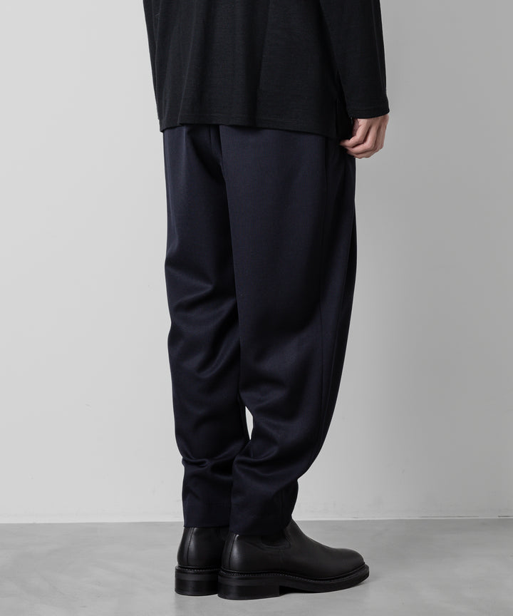 ato(アトウ)のWOOL 2TACK TAPERED PANTSのNAVY