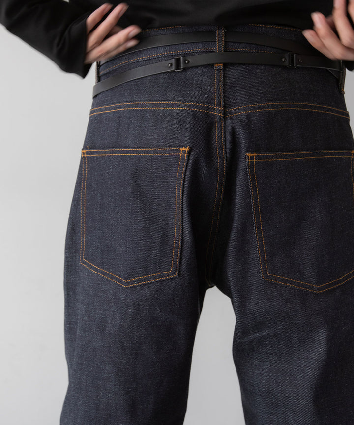 ato(アトウ)のコレクションの定番のCOWHIDE DOUBLE BELTのBLACK
