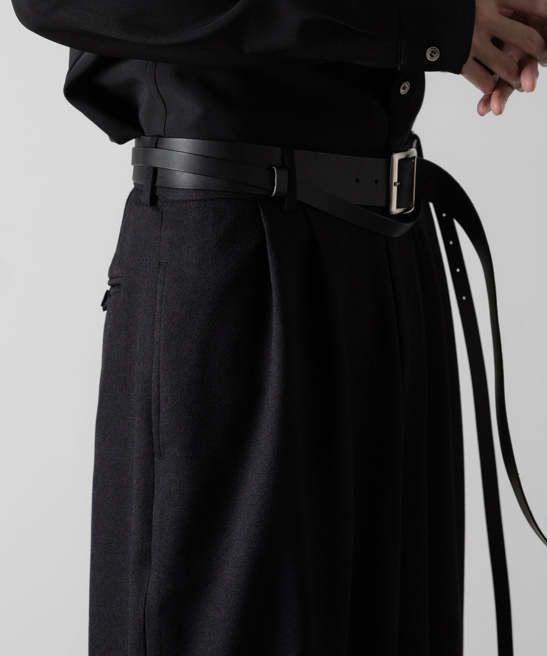 ato アトウのCOWHIDE DOUBLE BELT " WIDE "- BLACKの公式通販サイトsession福岡セレクトショップ