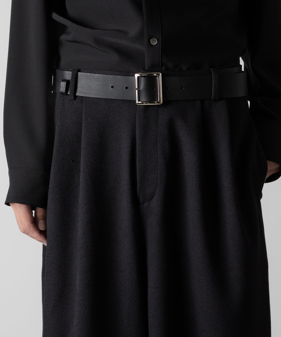 ato アトウのCOWHIDE DOUBLE BELT " WIDE "- BLACKの公式通販サイトsession福岡セレクトショップ
