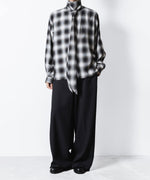 画像をギャラリービューアに読み込む, ato(アトウ)のOMBRE-CHECK SHORT SCARF SHIRT - BLACKの公式通販サイトsession福岡セレクトショップ
