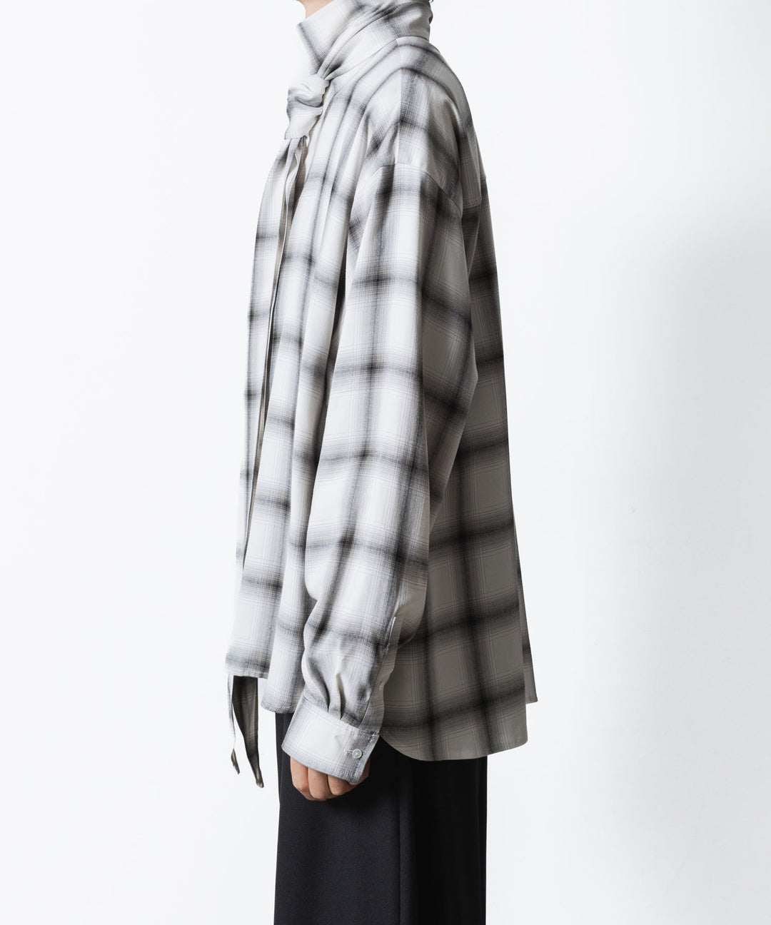 ato(アトウ)のOMBRE-CHECK SHORT SCARF SHIRT - WHITEの公式通販サイトsession福岡セレクトショップ