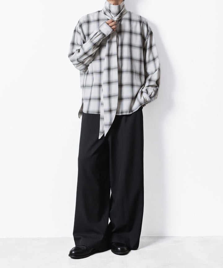 ato(アトウ)のOMBRE-CHECK SHORT SCARF SHIRT - WHITEの公式通販サイトsession福岡セレクトショップ