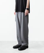 画像をギャラリービューアに読み込む, ATTACHMENT / EXCLUSIVE ITEMアタッチメントのPE LIGHT TROPICAL EASY TROUSERS - L.GRAYの公式通販サイトsession福岡セレクトショップ
