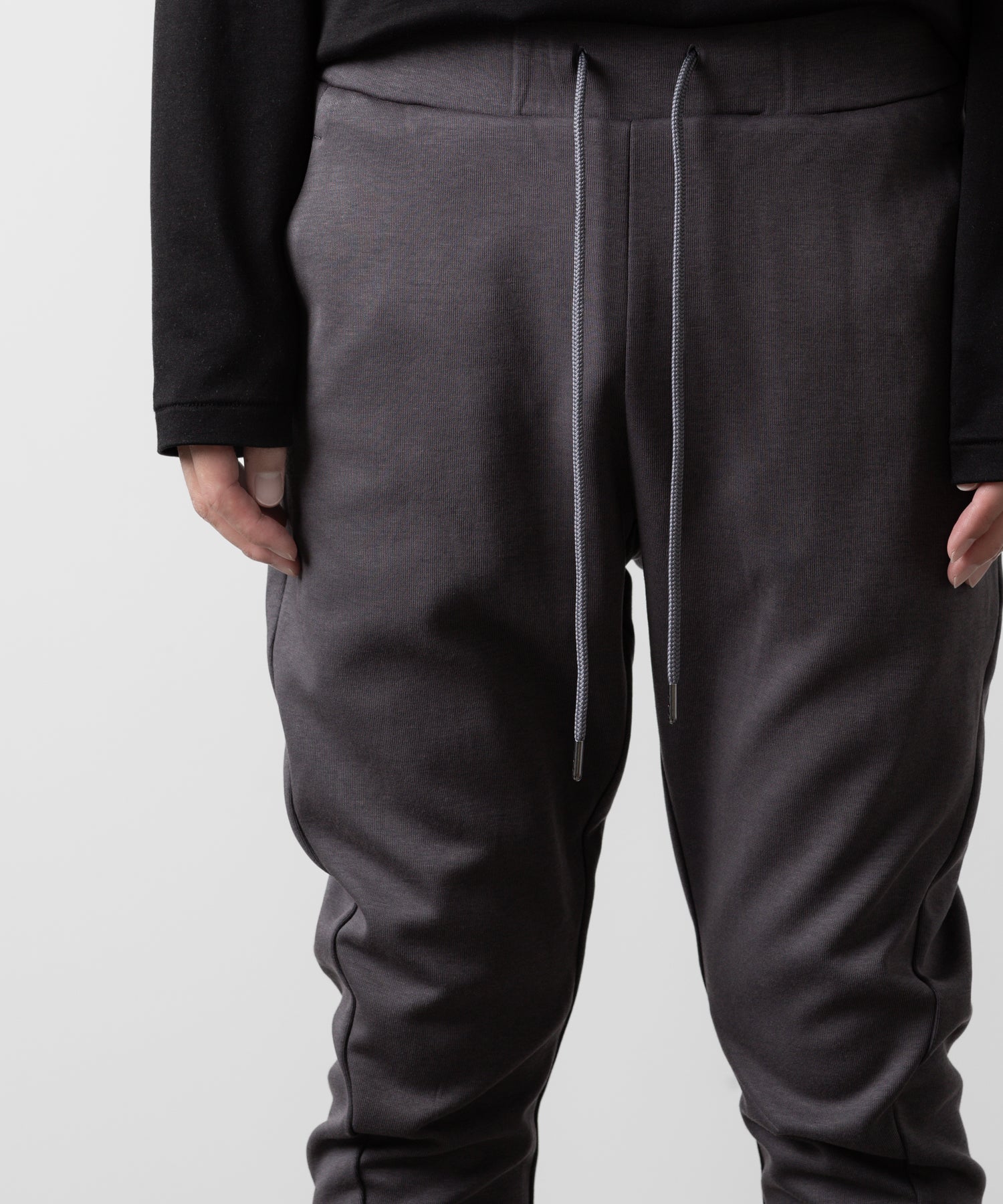 ATTACHMENT アタッチメントのCO/PE DOUBLE KNIT THREE DIMENSIONAL JOGGER PANTS - D.GRAY 公式通販サイトsession福岡セレクトショップ