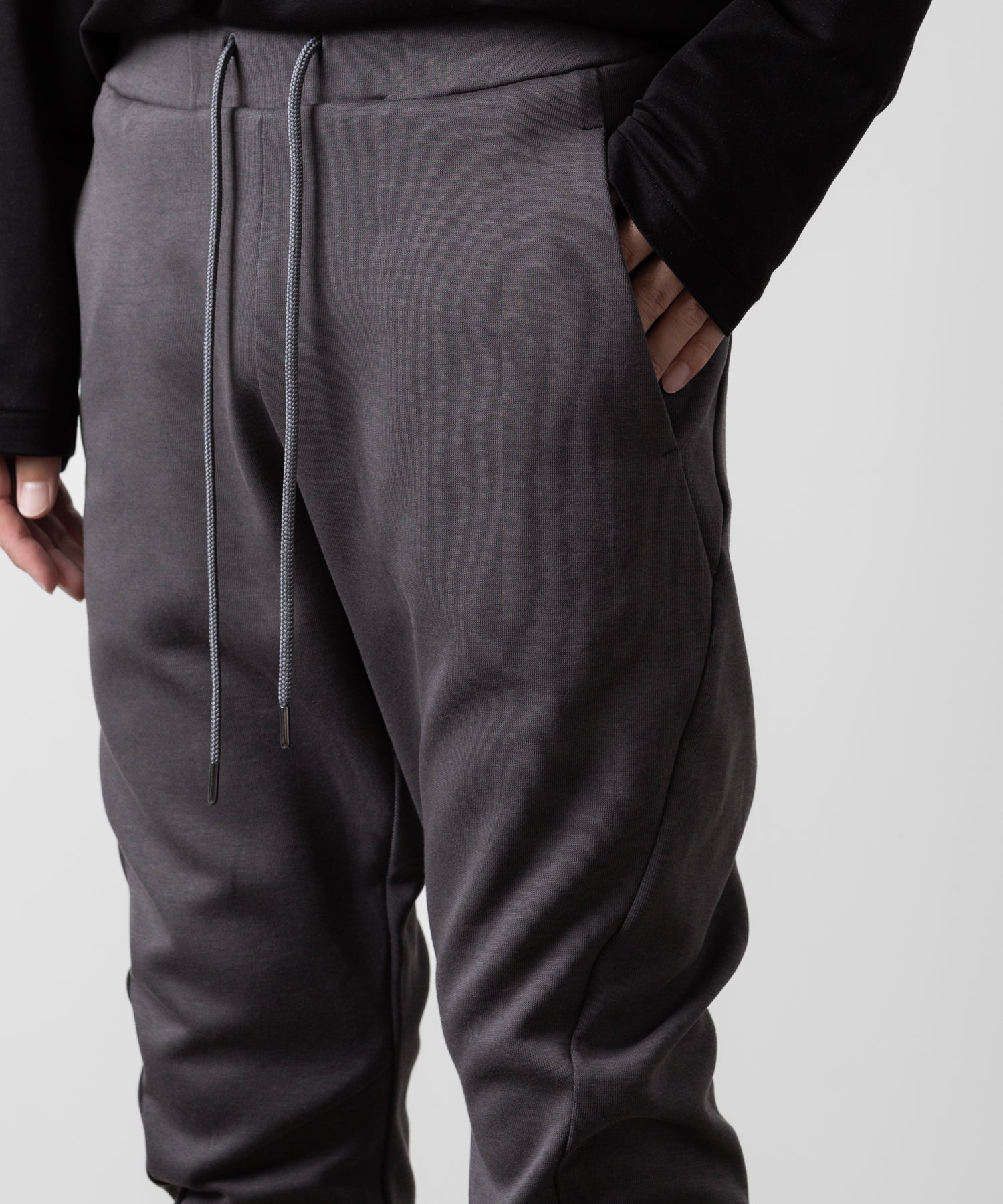 ATTACHMENT アタッチメントのCO/PE DOUBLE KNIT THREE DIMENSIONAL JOGGER PANTS - D.GRAY 公式通販サイトsession福岡セレクトショップ