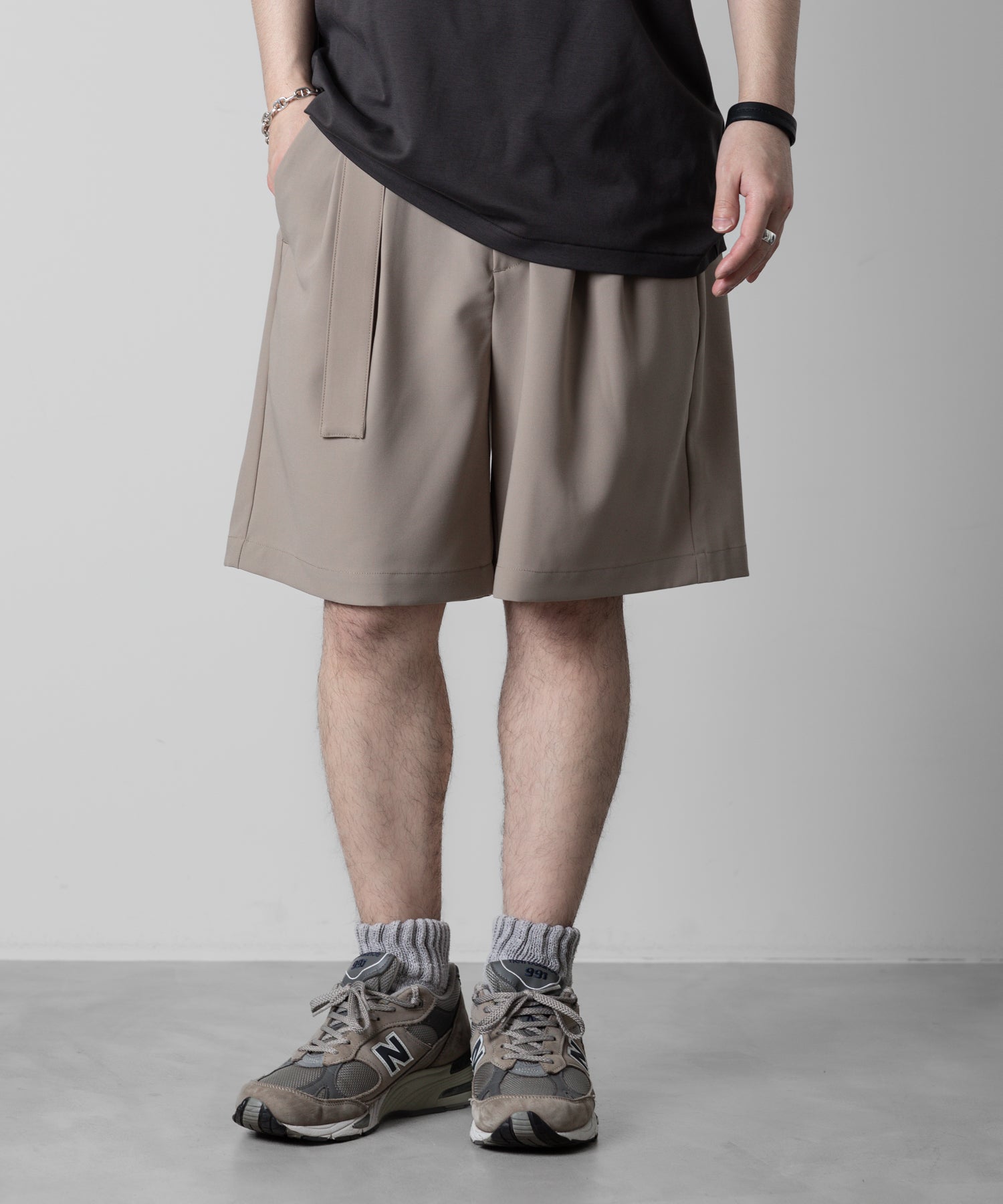【ATTACHMENT】ATTACHMENT アタッチメントのPE COMPACT TWILL BELTED SHORTS - BEIGE 公式通販サイトsession福岡セレクトショップ