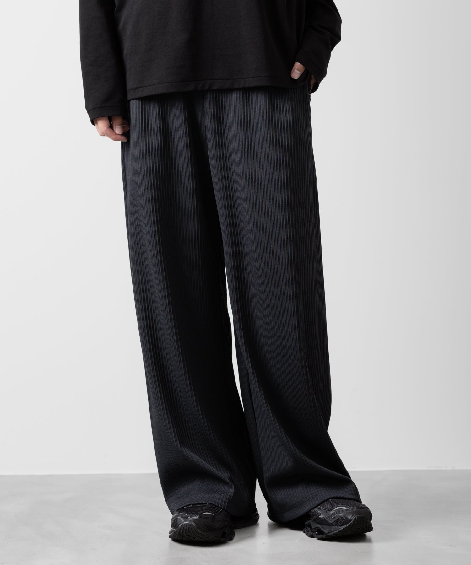 ATTACHMENT アタッチメントのPE STRETCH RIB WIDE LOUNGE TROUSERS - D.GRAY 公式通販サイトsession福岡セレクトショップ