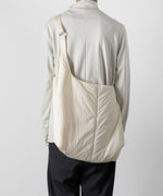 画像をギャラリービューアに読み込む, 【ATTACHMENT】ATTACHMENT アタッチメントの- 限定 - PADDING NYLON WEATHER SHOULDER SHOPPING BAG - OFF WHITE 公式通販サイトsession福岡セレクトショップ
