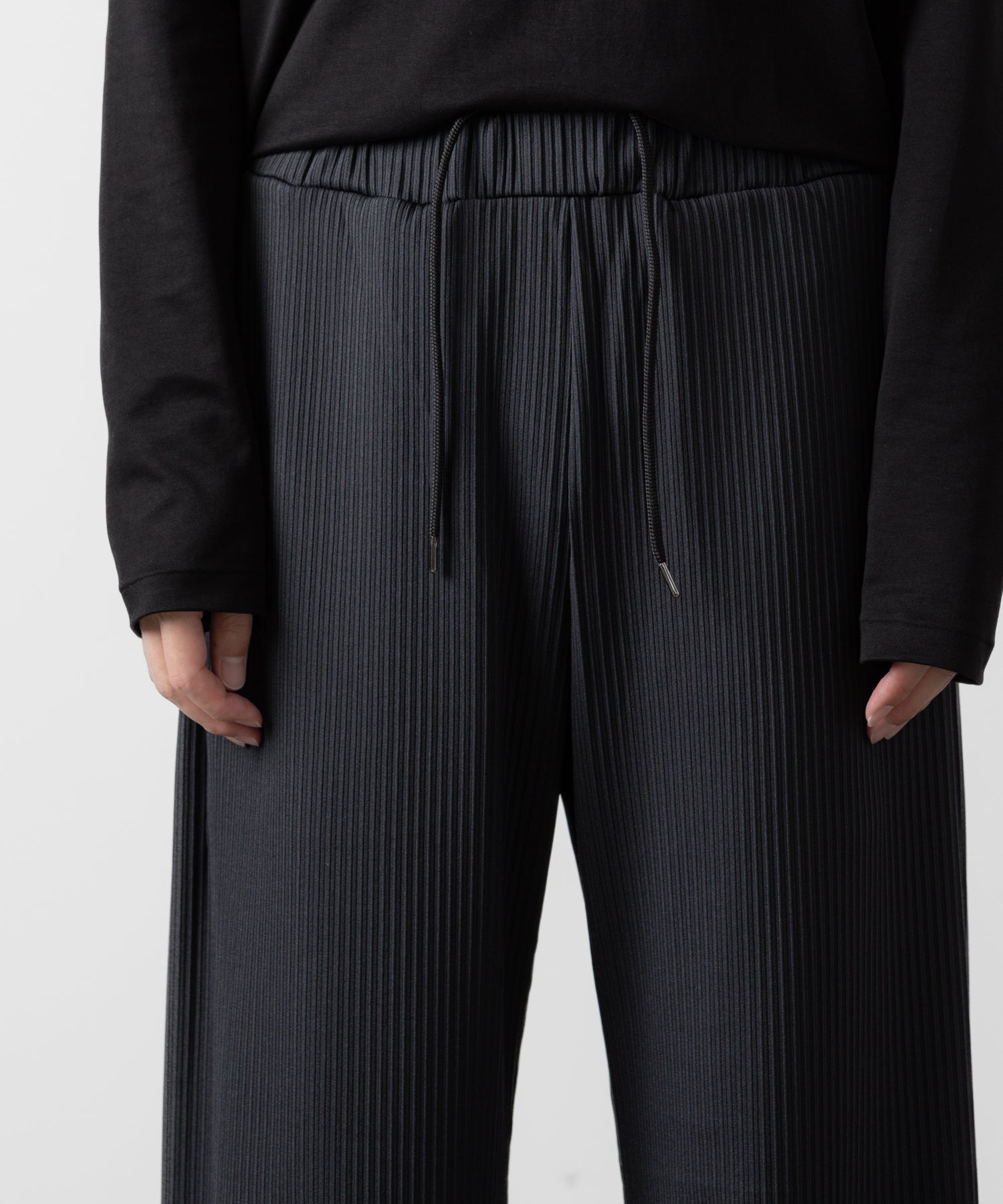 ATTACHMENT アタッチメントのPE STRETCH RIB WIDE LOUNGE TROUSERS - D.GRAY 公式通販サイトsession福岡セレクトショップ