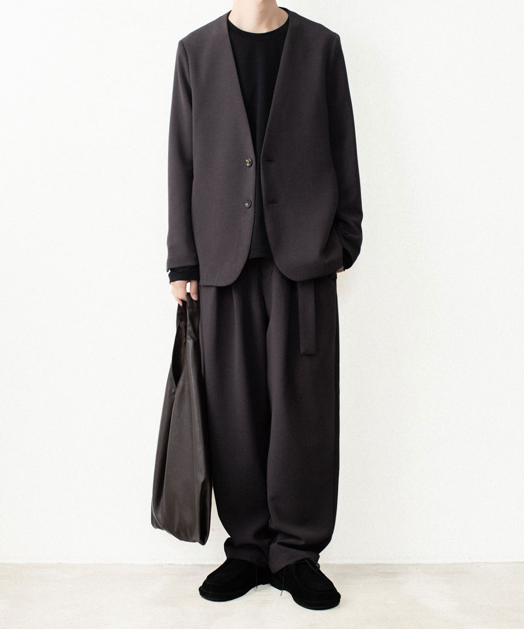 ATTACHMENT アタッチメントのPE STRETCH DOUBLE CLOTH CROSS TUCK TROUSERS - D.KH GRAYの公式通販サイトsession福岡セレクトショップ