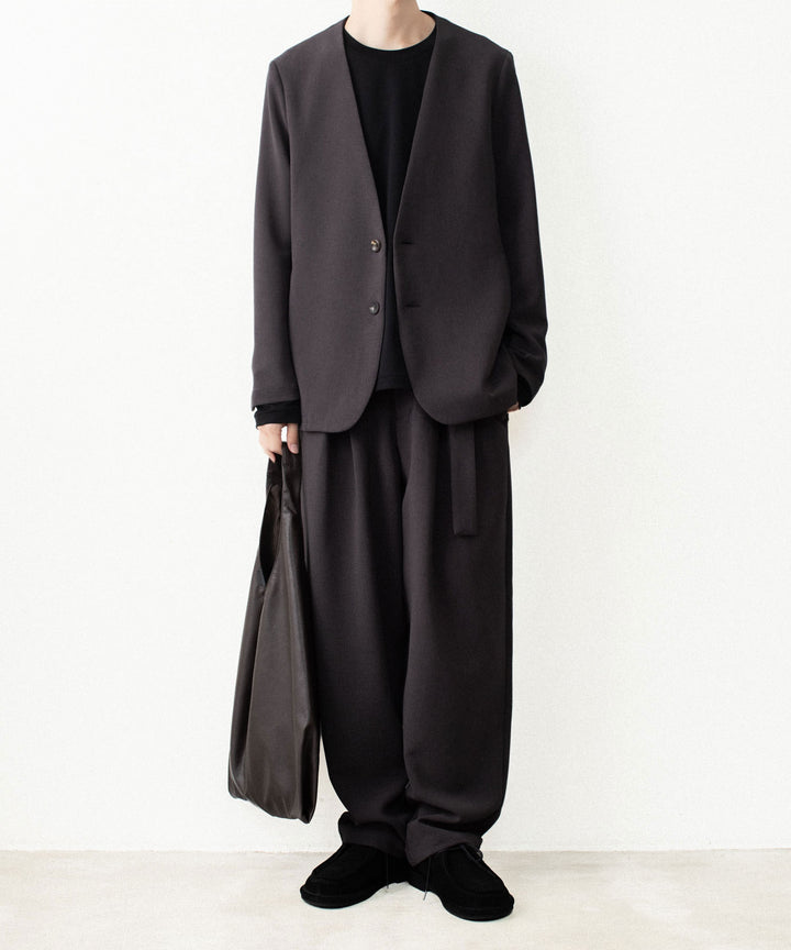 ATTACHMENT アタッチメントのPE STRETCH DOUBLE CLOTH CROSS TUCK TROUSERS - D.KH GRAYの公式通販サイトsession福岡セレクトショップ
