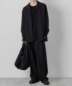 ATTACHMENT(アタッチメント)のPE/RY STRETCH TROPICAL BELTED WIDE TROUSERSのBLACK