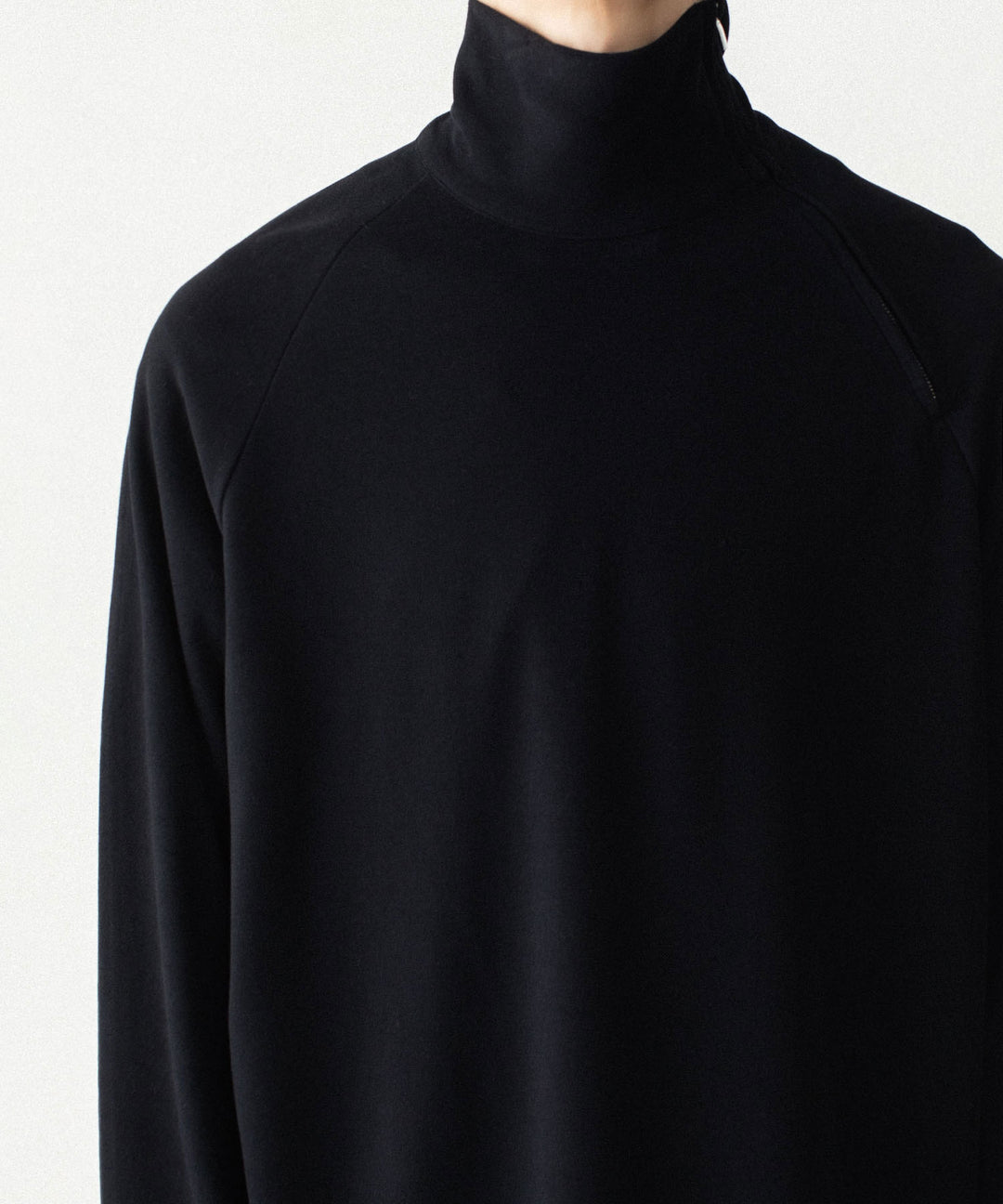 ATTACHMENT アタッチメントのVI/PE SMOOTH ZIP-UP HIGHNECK L/S TEE - BLACKの公式通販サイトsession福岡セレクトショップ