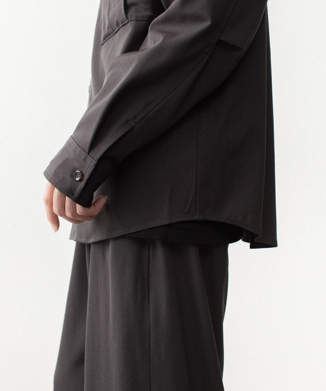 ATTACHMENT アタッチメントのWASHABLE HIGH TWIST GABARDINE UTILITY L/S SHIRT - KHAKI GRAYの公式通販サイトsession福岡セレクトショップ