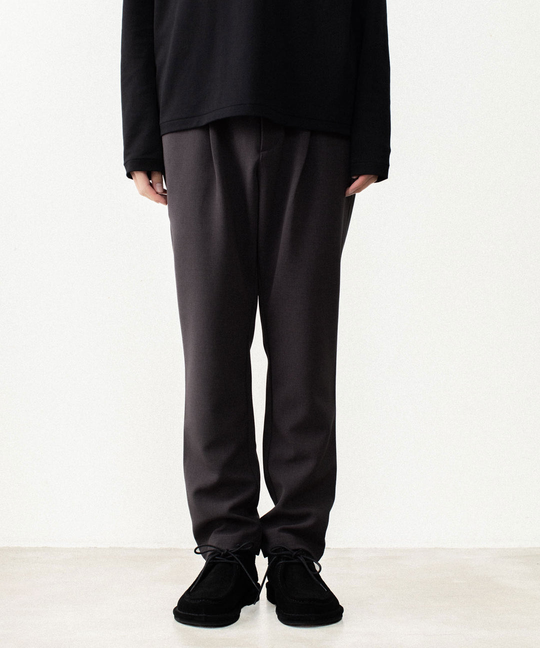 ATTACHMENT アタッチメントのPE STRETCH DOUBLE CLOTH REGULAR FIT 1TUCK TROUSERS - D.KH GRAYの公式通販サイトsession福岡セレクトショップ