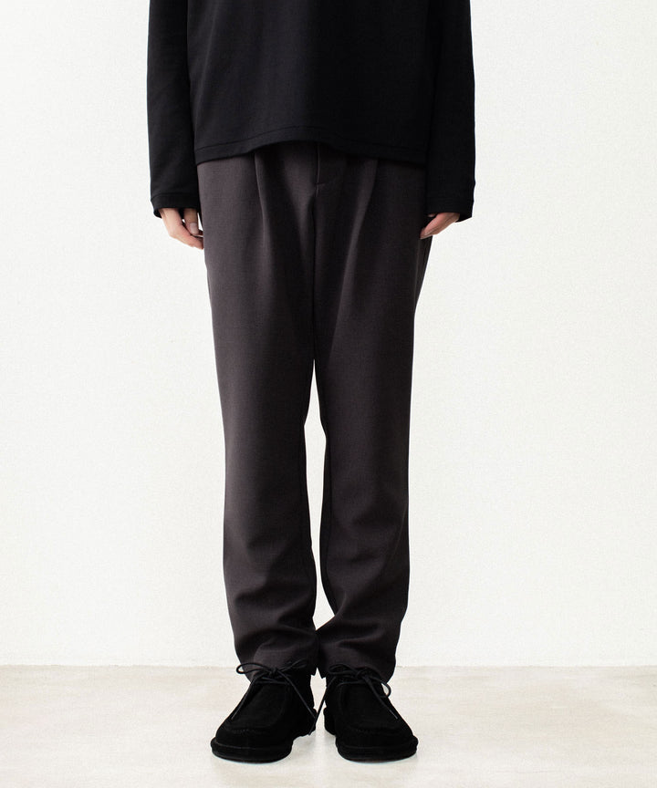 ATTACHMENT アタッチメントのPE STRETCH DOUBLE CLOTH REGULAR FIT 1TUCK TROUSERS - D.KH GRAYの公式通販サイトsession福岡セレクトショップ