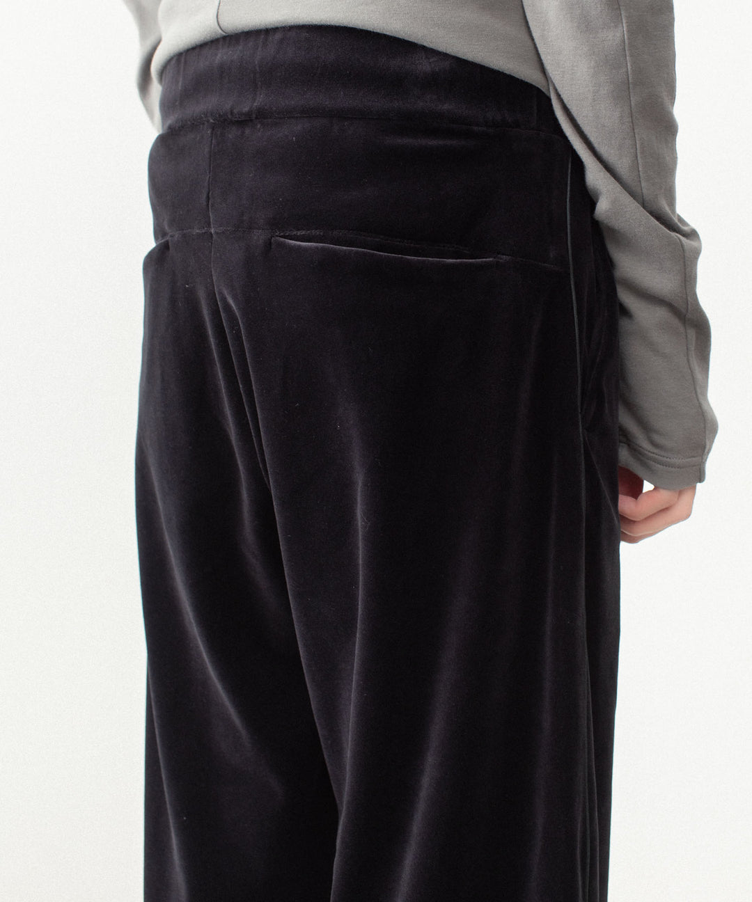 ATTACHMENT アタッチメントの80/2 ORGANIC VELOR BALLOON WIDE TRACK TROUSERS - BLACKの公式通販サイトsession福岡セレクトショップ