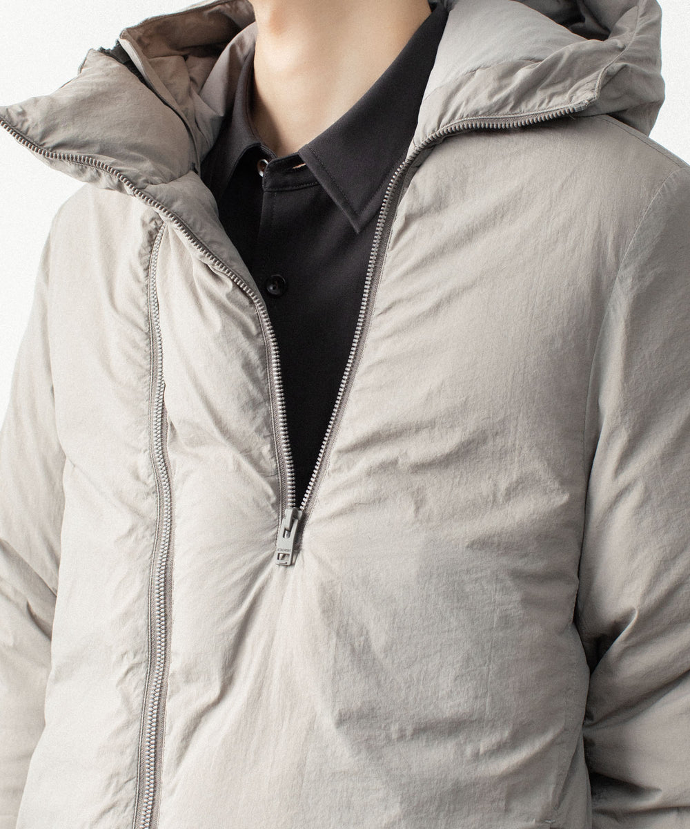 ATTACHMENT アタッチメントのNY TAFFETA HOODED DOWN JACKET - KHAKI GRAYの公式通販サイトsession福岡セレクトショップ