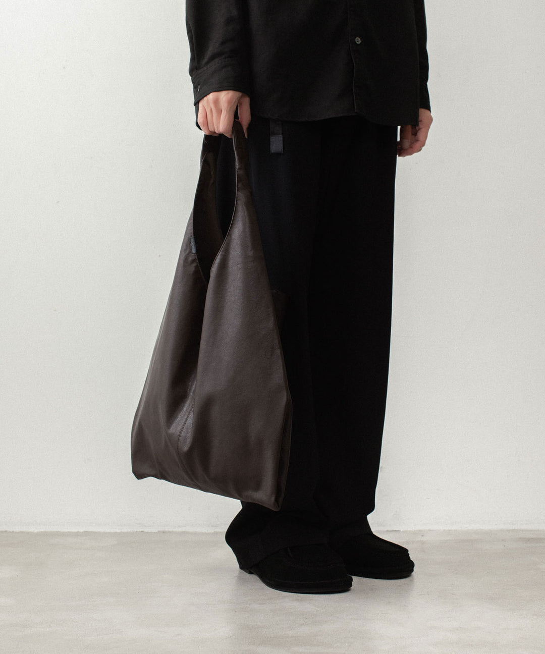 ATTACHMENT アタッチメントのSYNTHETIC LEATHER SMALL SHOPPING BAG - D.BROWNの公式通販サイトsession福岡セレクトショップ
