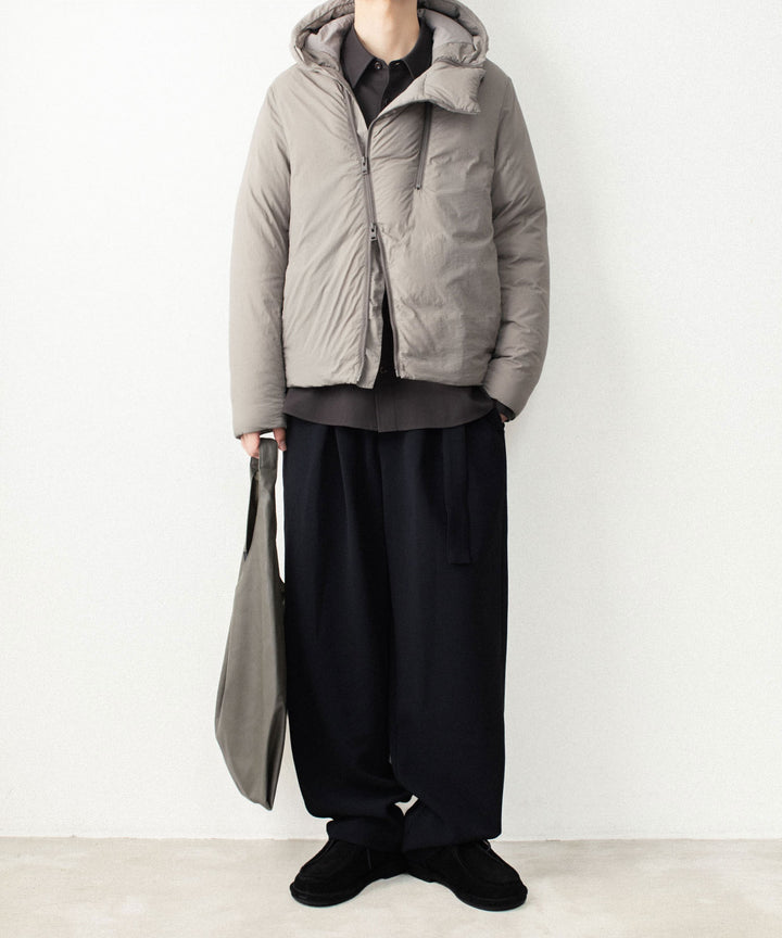 ATTACHMENT アタッチメントのNY TAFFETA HOODED DOWN JACKET - KHAKI GRAYの公式通販サイトsession福岡セレクトショップ