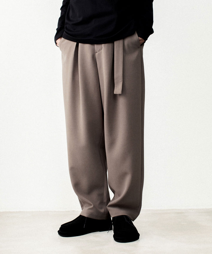 ATTACHMENT アタッチメントのPE STRETCH DOUBLE CLOTH CROSS TUCK TROUSERS - D.BROWNの公式通販サイトsession福岡セレクトショップ