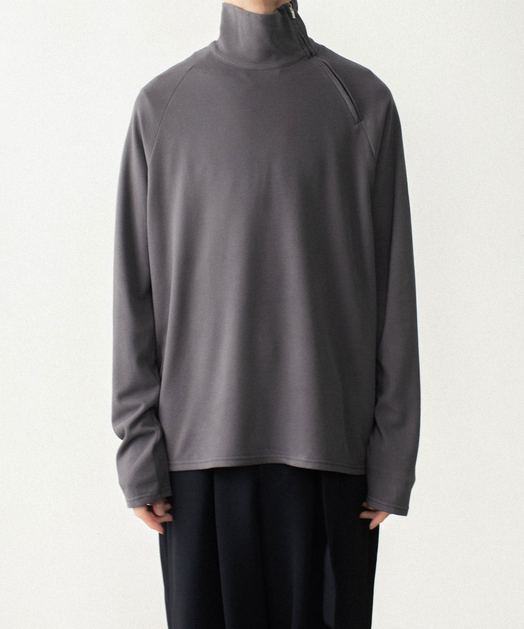 ATTACHMENT アタッチメントのVI/PE SMOOTH ZIP-UP HIGHNECK L/S TEE - D.GRAYの公式通販サイトsession福岡セレクトショップ