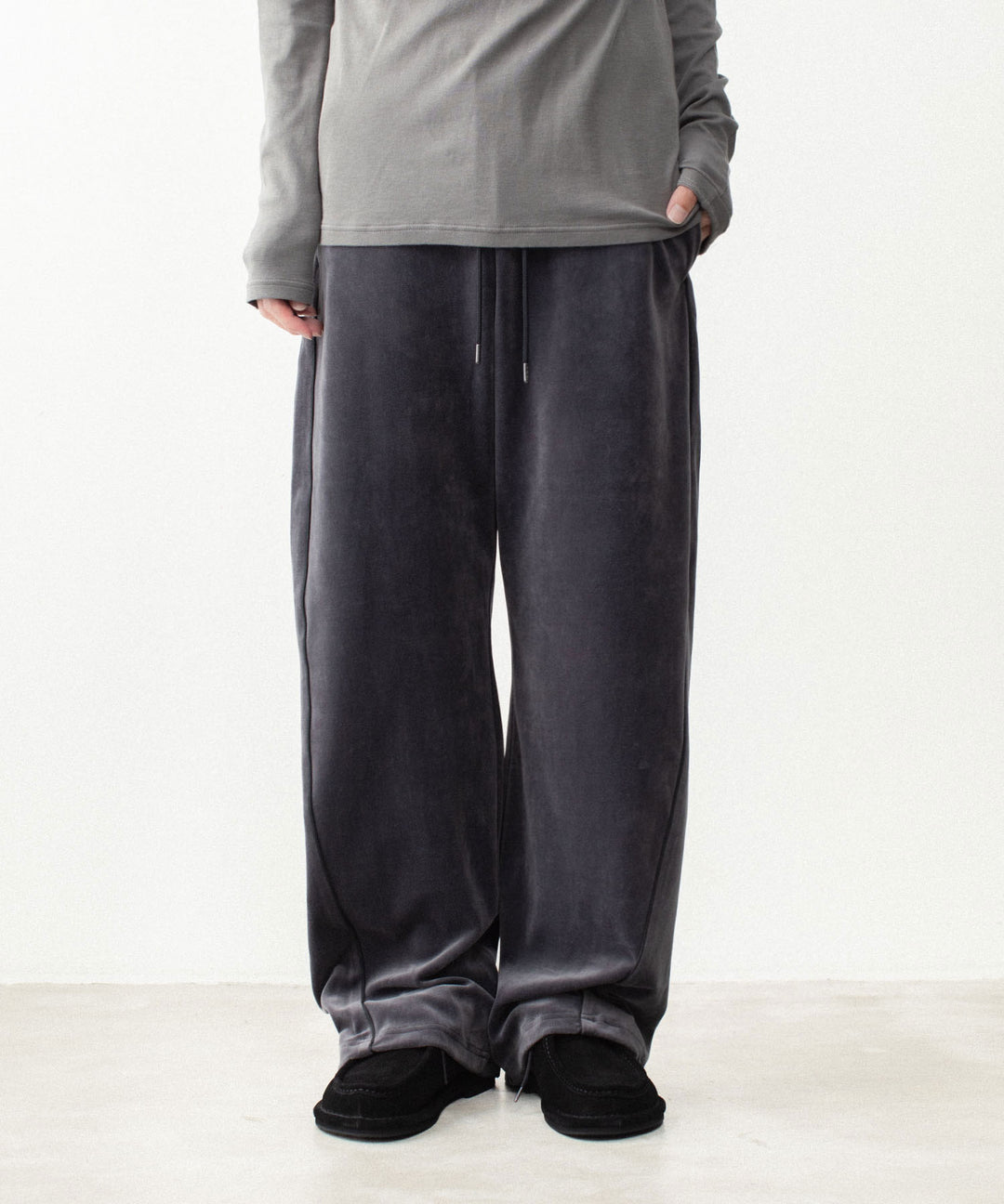 ATTACHMENT アタッチメントの80/2 ORGANIC VELOR BALLOON WIDE TRACK TROUSERS - D.GRAYの公式通販サイトsession福岡セレクトショップ