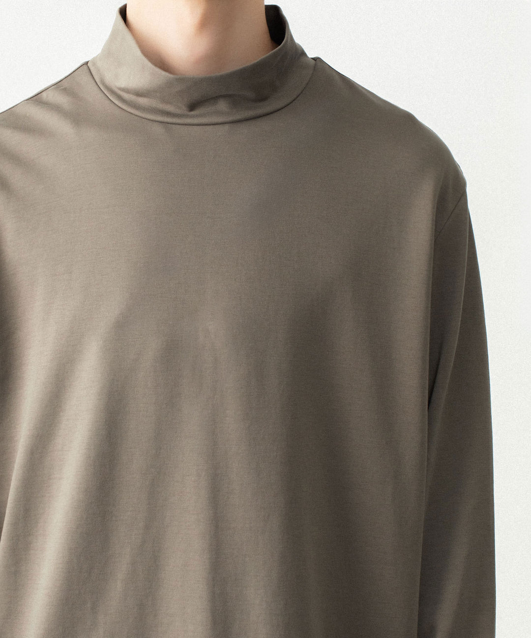 ATTACHMENT アタッチメントのCOTTON DOUBLE FACE SLIM FIT HIGHNECK L/S TEE - KHAKI GRAYの公式通販サイトsession福岡セレクトショップ