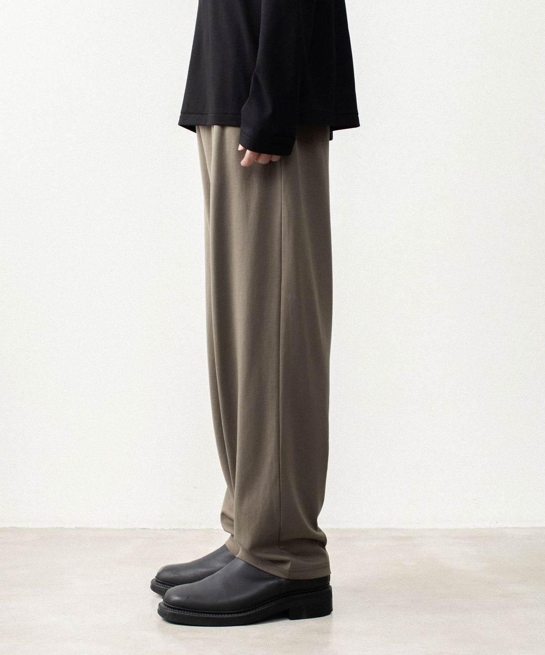 ATTACHMENT アタッチメントのCOTTON DOUBLE FACE LOUNGE TROUSERS - KHAKI GRAYの公式通販サイトsession福岡セレクトショップ