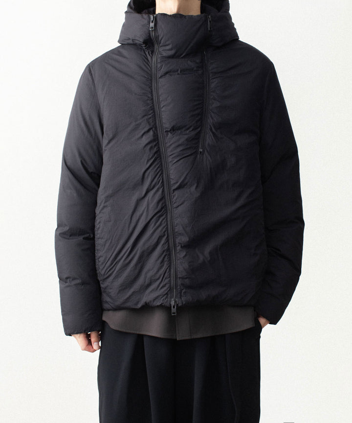 ATTACHMENT アタッチメントのNY TAFFETA HOODED DOWN JACKET - BLACKの公式通販サイトsession福岡セレクトショップ