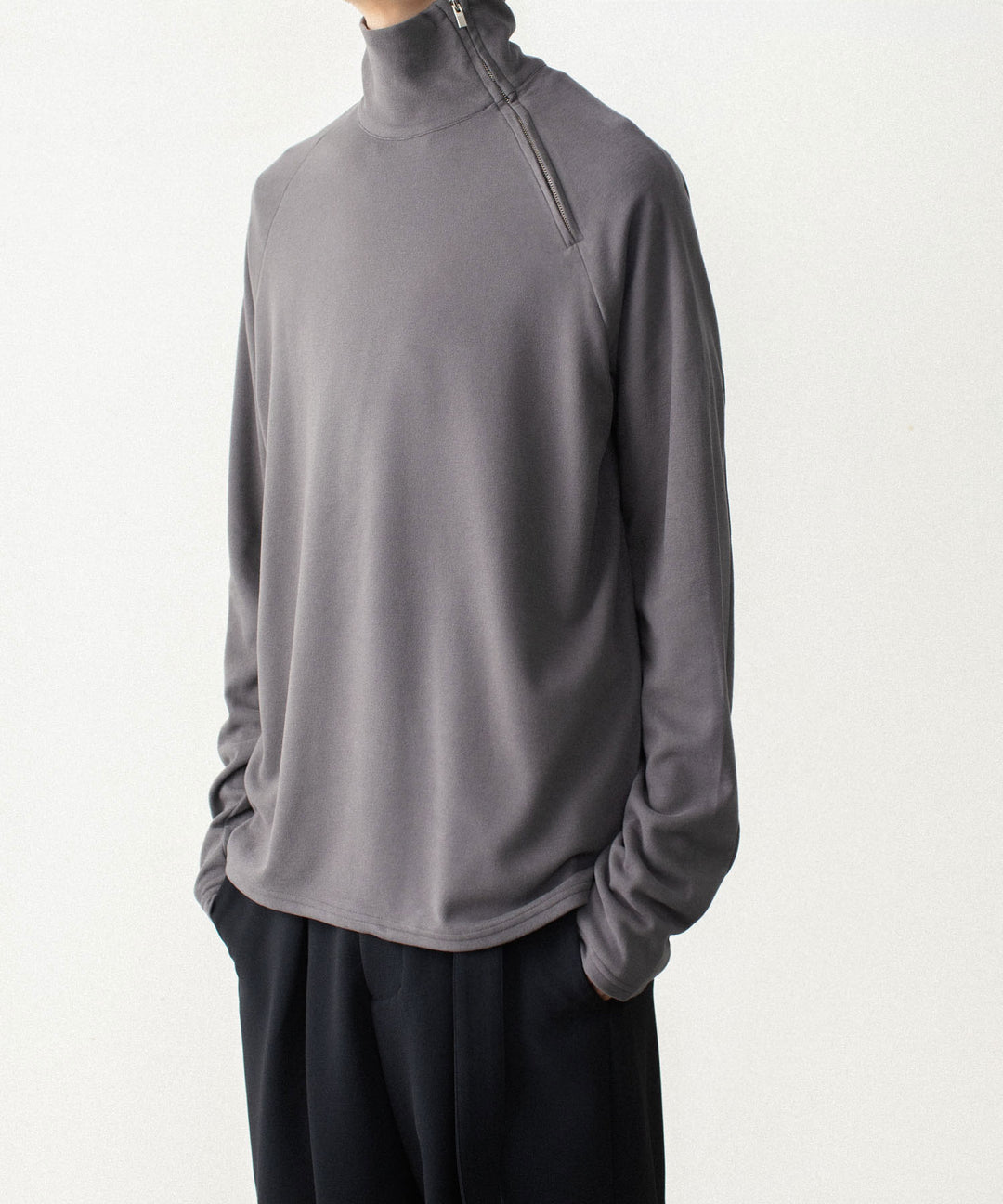 ATTACHMENT アタッチメントのVI/PE SMOOTH ZIP-UP HIGHNECK L/S TEE - D.GRAYの公式通販サイトsession福岡セレクトショップ