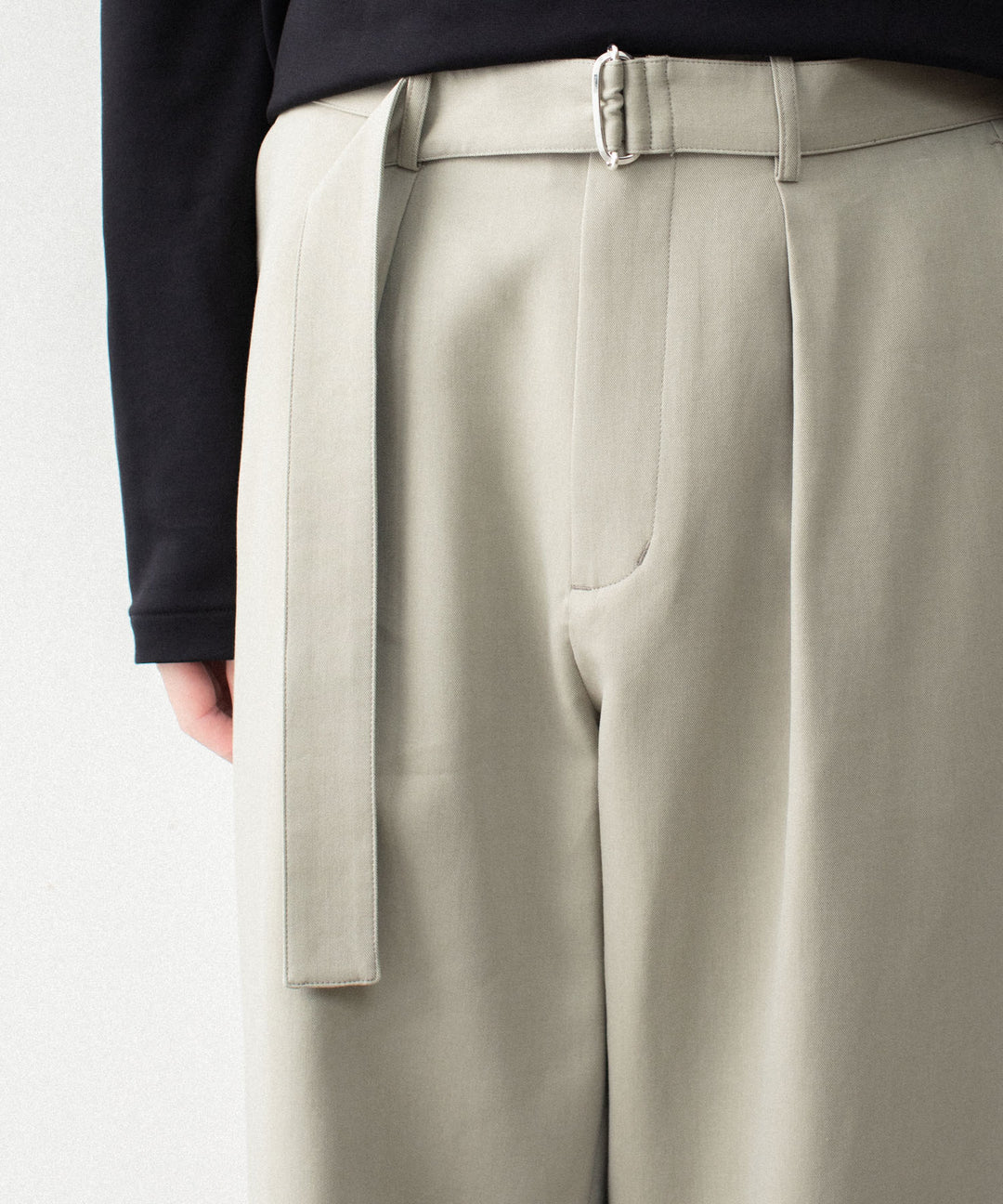 ATTACHMENT アタッチメントのCO/TEN POWDERY DOUBLE CROTH BELTED WIDE TROUSERS - L.KH GRAYの公式通販サイトsession福岡セレクトショップ